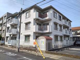 井上マンションの物件外観写真